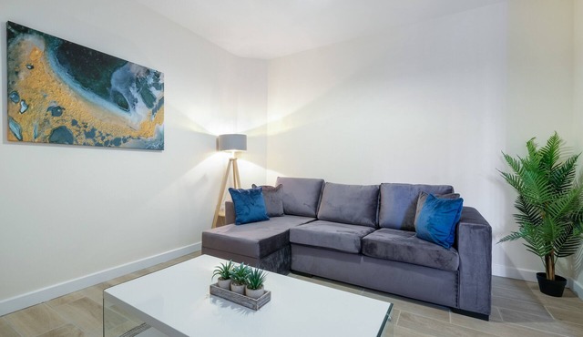 Wednesbury, 1 Bedroom Apartment 104 with Parking