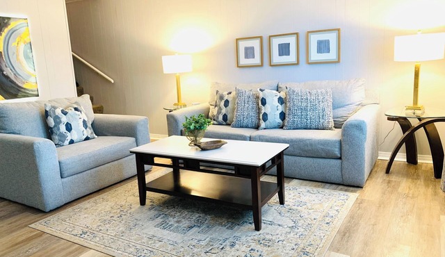 Week-Month stay discounts. 8 min to I-40, dog friendly, easy access to I67