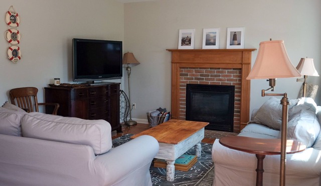 Week of July 4th open due to cancellation! 6/27 to 7/4! Fireworks on the beach!