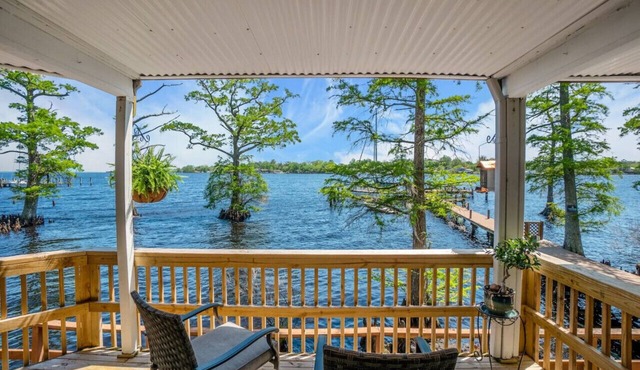 Weekday Waterside Retreat