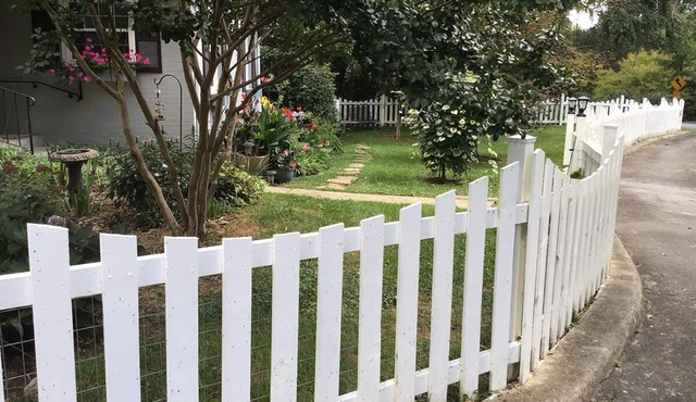 Weekend, Short, Long term lease available.charming cozy loft style studio.