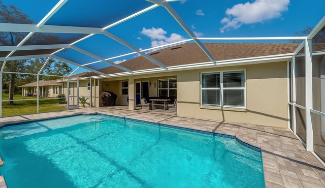 Weeki Wachee and Cabot 4Bd Pool Relaxation Escape