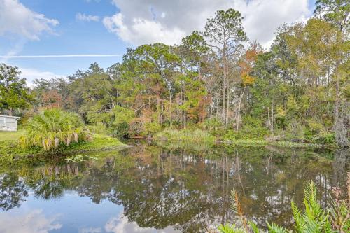 Weeki Wachee Family Getaway Canal-Front Home