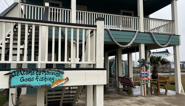 WEEKLY DISCOUNT Beach & Sport Fishing Boat House and Pier