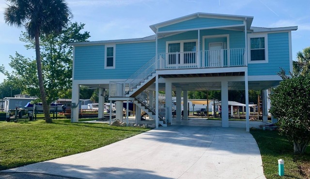 Weekly/Monthly Discount: NEW Waterfront Home/Room for Boat/Close to Springs