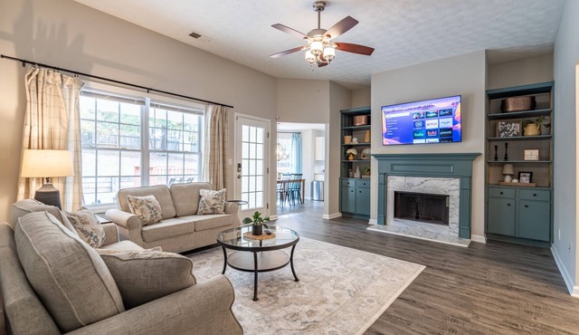 Weekly Rates: Serene 3BR Home on Expansive Grounds