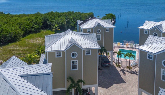 "WEEKLY RENTAL" Florida Keys Pool & Waterfront Vacation Rental 108