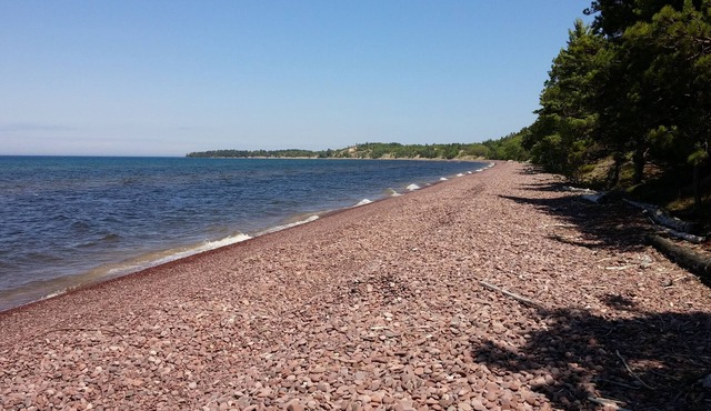 Weekly rental on Lake Superior in Eagle Harbor (Saturday to Saturday ONLY)