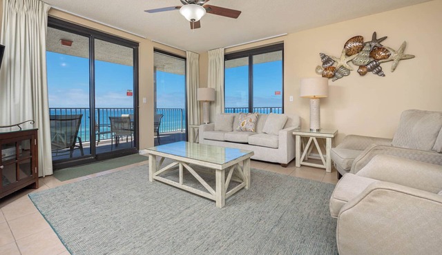 WEEKLY SPECIALS! 7th Floor 3BR Condo at Phoenix X
