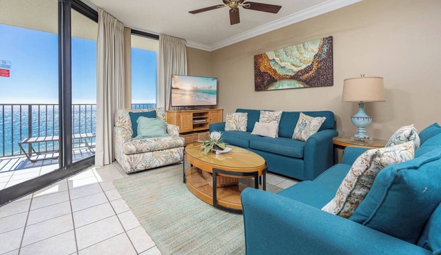 WEEKLY SPECIALS! Phoenix VIII 3BR Condo on the BEACH!