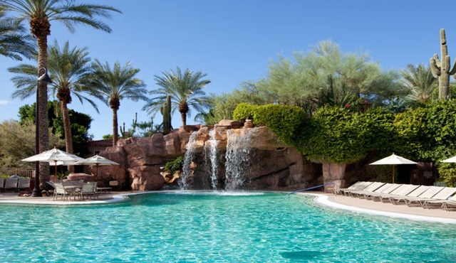 WEEKLY Stays in Scottsdale AZ. 1bdrm 1bath Sleeps 4 w/Kitchenette