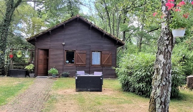 Weir Cottage: Private Lakeside Gite In Idyllic Location. A Great Place To Relax!