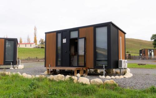 Weka Pass Cottages 1 by Tiny Away