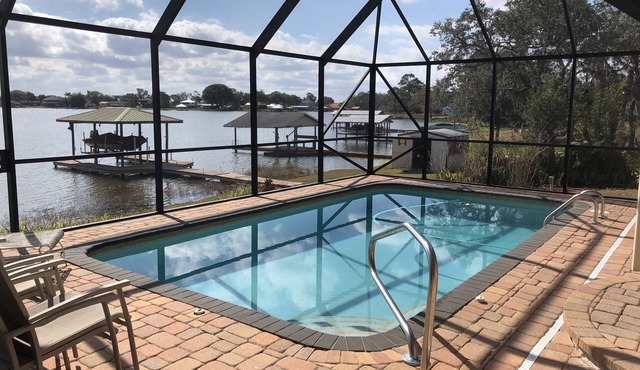 Welcome, enjoy your own PRIVATE POOL and LAKEFRONT Dock. Fish & Kayak