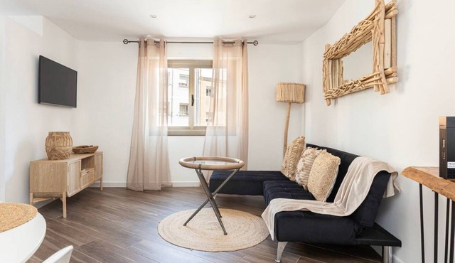Welcome to my home! Recently renovated 3 bedroom apartment, in the neighborhood of Esplugues