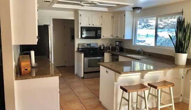 Welcome Inn: Family Friendly Oasis among the Oaks in Wine Country