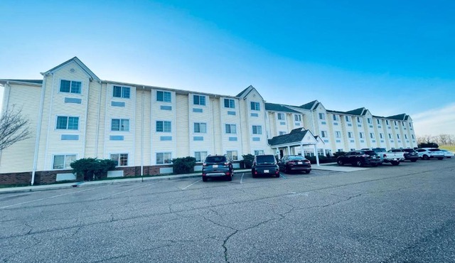 WELCOME INN & SUITES