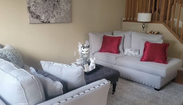 WELCOME! nEasy living with comfy style.n