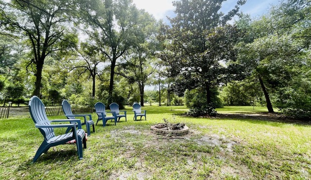 Welcome Spring in the Countryside! Near Springs & State Parks!