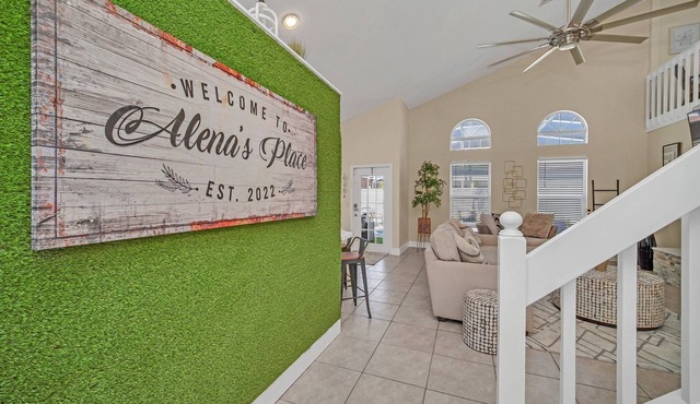Welcome to Alena's Place! Only minutes away from Disney!