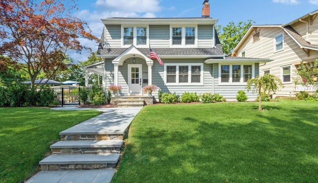 Welcome to Anchor on 4th!