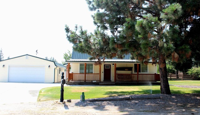 Welcome to BarnRoots a Cozy Family sized house, bring your friends