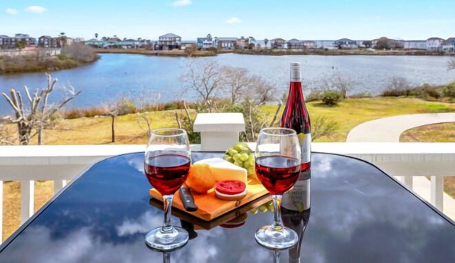 Welcome to Bayfront Bliss!