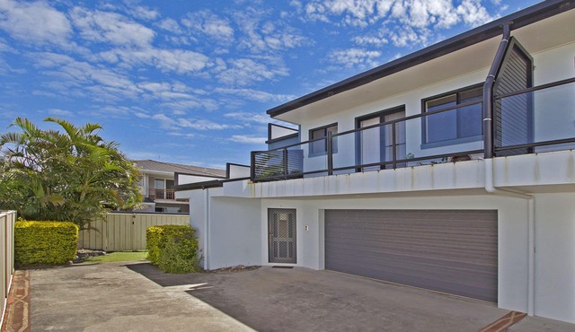 Welcome to BEACH BREAK, EVANS HEAD