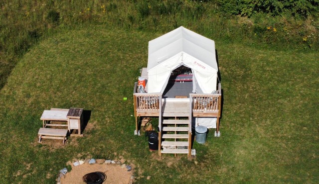 Welcome to Bears Playground, a camping site in Check where nature welcomes you
