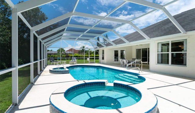 Welcome to Boca Grande! Private Luxury Home With Pool, Close to Golf & Beach!