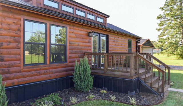 Welcome to Cabin by the Meadow-your perfect retreat on the outskirts of town!