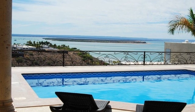 Welcome to Casa de Palmas- MOST AMAZING VIEW OF LA PAZ