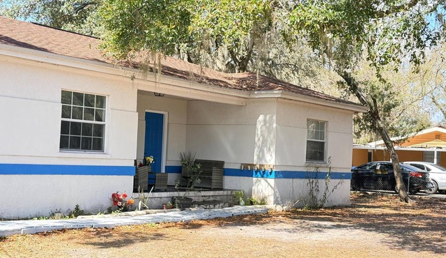Welcome to Casa Alafia at Riverview.