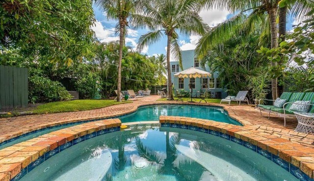 Welcome to Casa Kanuga, The Secret Gem of WPB!