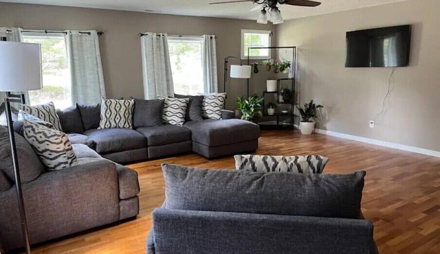 Welcome to “Casa Olivet”