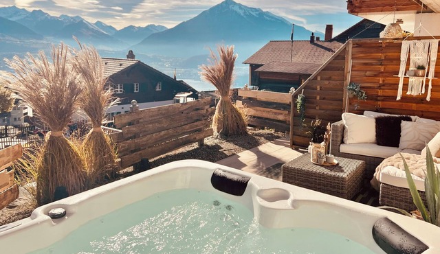 Welcome to Chalet Lake & Mountain View