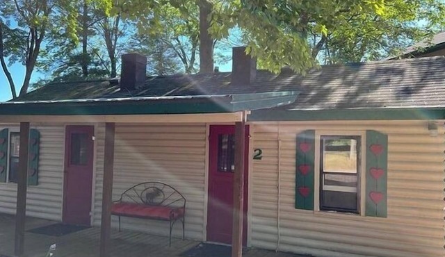Welcome to Cottage 2 at Heart Lake Resort!