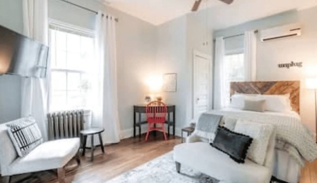 Welcome to Cozy Cottage: Relax. Explore. Retreat.
