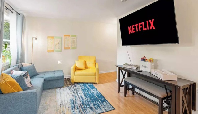 Welcome to cozy Cricket’s Cove!