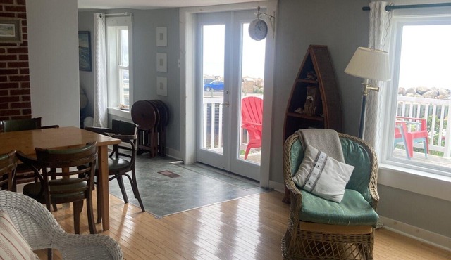 Welcome to Dolphin's Rest! Your Historic Oceanfront Getaway Awaits!