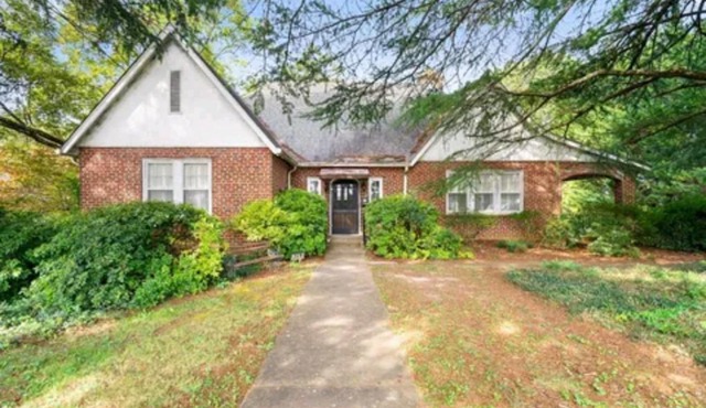 Welcome To Downtown Pickens close to Clemson and Lake Keowee