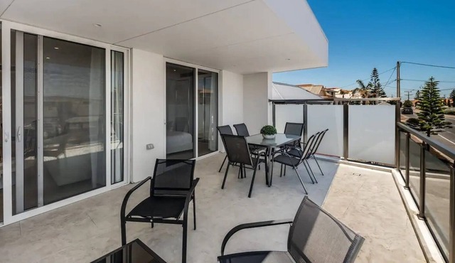 Welcome to Dusk By The Sea!