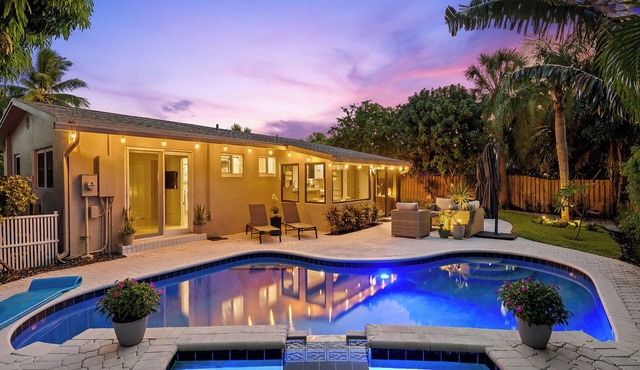Welcome to Endless Summer, a Modern Tropical Oasis with Private Heated Pool and Relaxed Vibes!