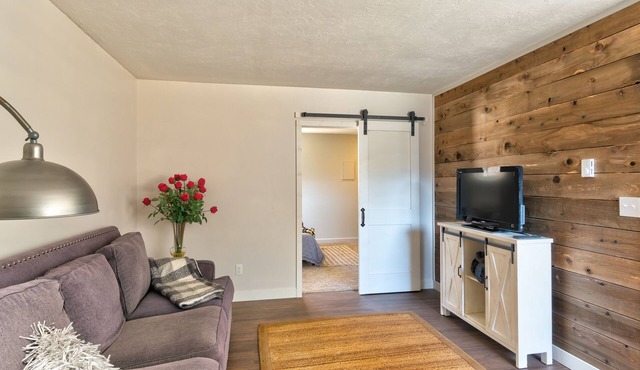 Welcome to Everett Darling Couples Getaway