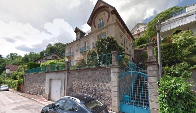 Welcome to this beautiful spa villa!