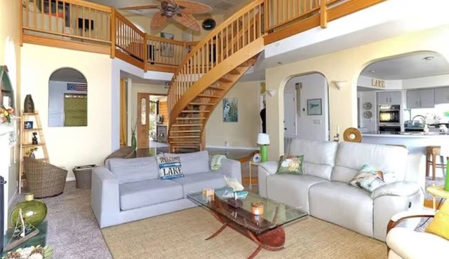 welcome to Glenhaven House at the Narrows.”