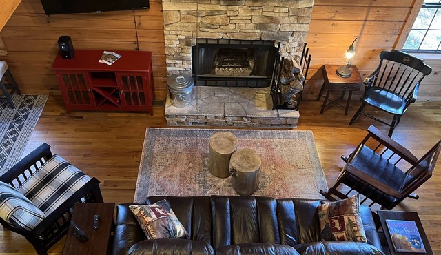 Welcome to Goldilocks' Cozy and "Just Right" Cabin