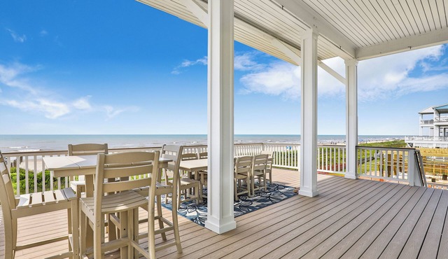 Welcome to Gulf Dream! Nestled in the adorable Beachside Village