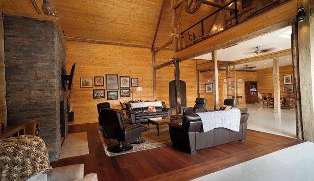 Welcome to Haven Barn! Mins from a Beach situated on a beautiful horse farm!