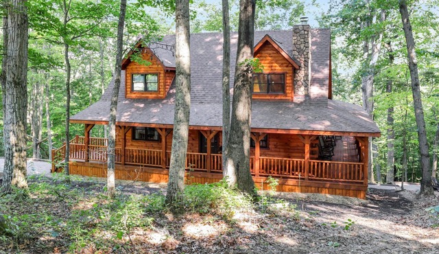 Welcome to Heaven in the beautiful Hocking Hills!